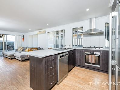 121 Joseph Banks Boulevard, Banksia Grove WA 6031