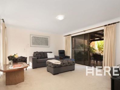 13/4 Perina Way, City Beach WA 6015