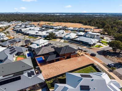 31 Broadmeadows Drive, Bushmead WA 6055