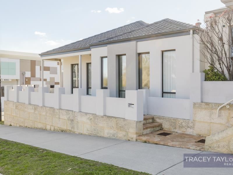 1 Hinchinbrook Avenue, Ridgewood