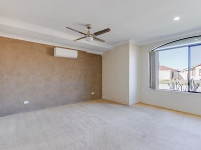 20 Pastrana Crescent, Port Kennedy WA 6172