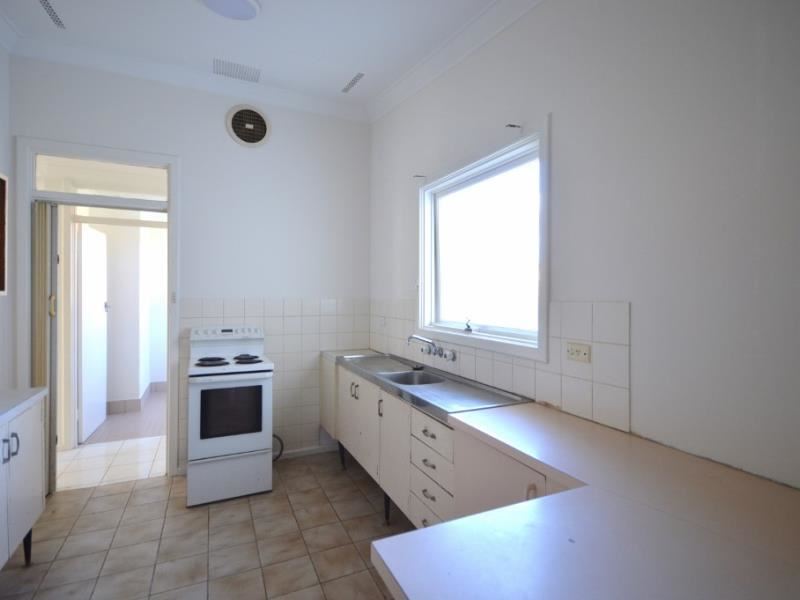 30 Townsend Street, Armadale WA 6112
