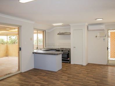30 Tappak Street, Waggrakine WA 6530