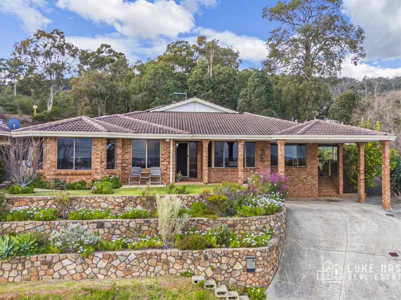 5 Nowra Place, Kelmscott WA 6111