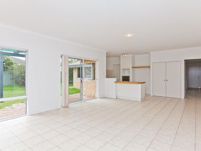 7 Prunella Crescent, Canning Vale WA 6155