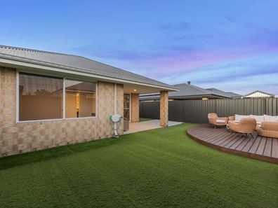 30 Ridgedale Street, Haynes WA 6112