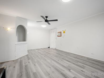 25 Mcnamara Drive, Thornlie WA 6108