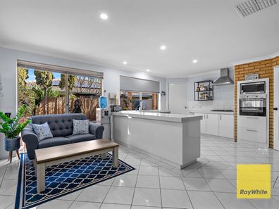 18 Dryandra Way, Thornlie WA 6108