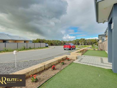 19 Babiana Link, Piara Waters WA 6112