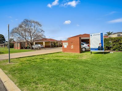 2/13 Bickley Road, Cannington WA 6107