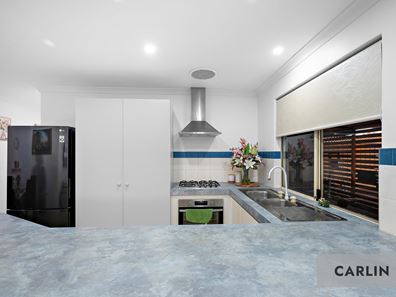 14 Sciano Avenue, Success WA 6164