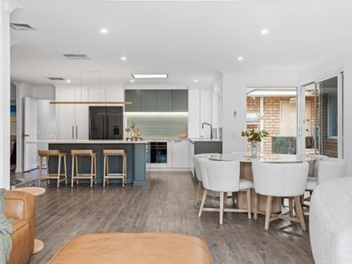 13 McMahon Way, Kardinya WA 6163
