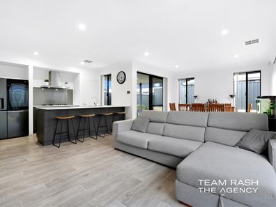 70 Stithians Avenue, Aveley WA 6069