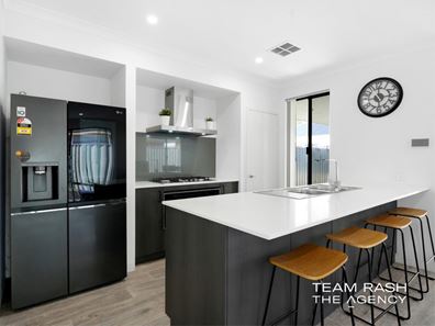 70 Stithians Avenue, Aveley WA 6069