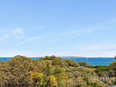 19 Castellon Crescent, Coogee WA 6166