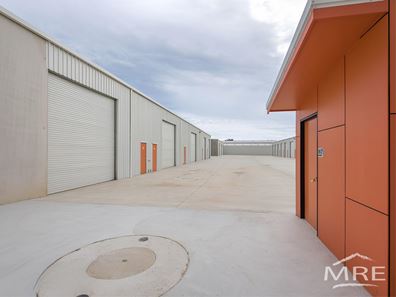 14/370a Albany Highway, Orana WA 6330