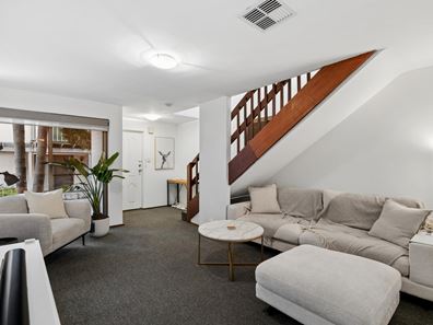 18/321 Canning Highway, Como WA 6152