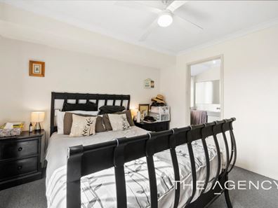 23 Hillcrest Court, Port Kennedy WA 6172