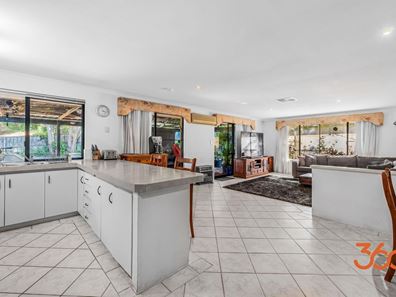 5 Wattlebird Crescent, Ellenbrook WA 6069