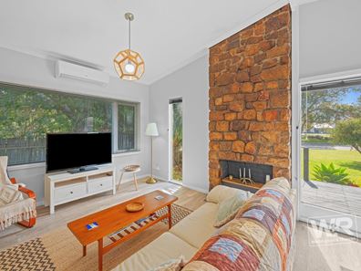 6 Collingwood Road, Mira Mar WA 6330