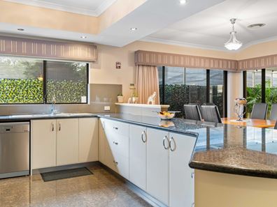 16 Tambora Bend, Madeley WA 6065