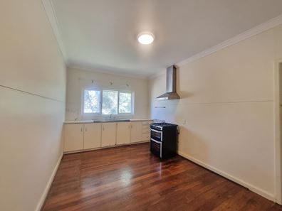 31 Troy Street, Bassendean WA 6054