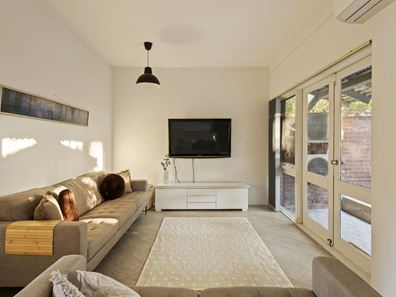 10C Kanimbla Road, Nedlands WA 6009