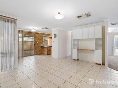 62 Flowerwood Way, Huntingdale WA 6110