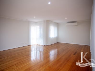 2/210 Crawford Road, Inglewood WA 6052