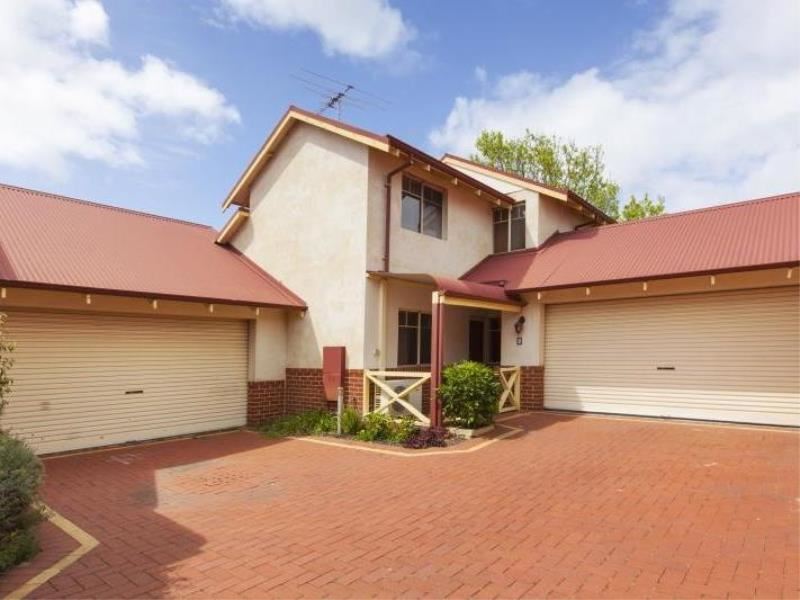 2/36 Hastings Street, Scarborough