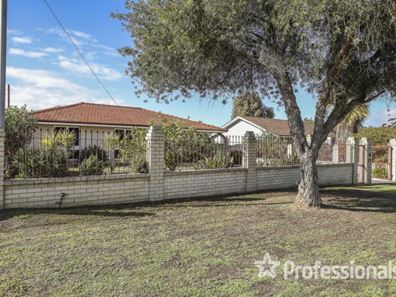 53 Tendring Way, Girrawheen WA 6064