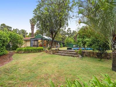 1 Calytrix Road, Roleystone WA 6111