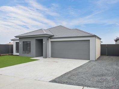 7 Falkner Street, Landsdale WA 6065