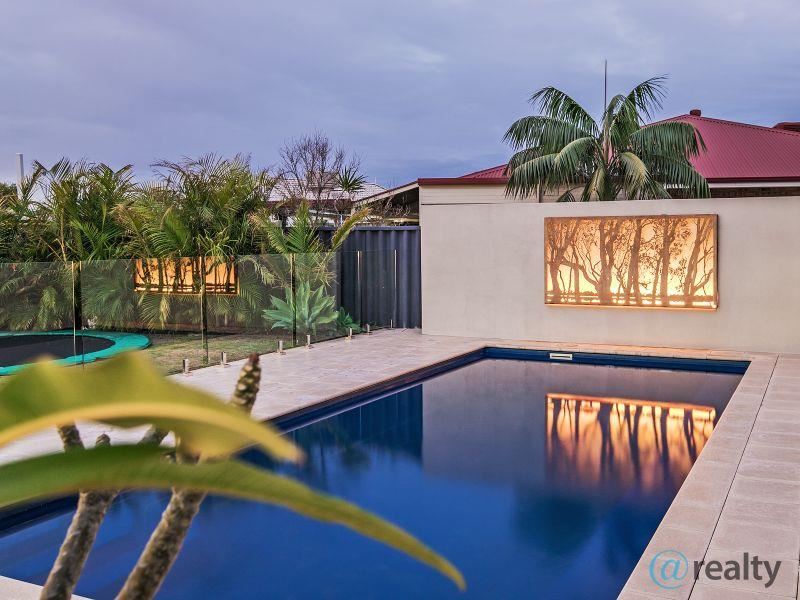 11 Dakar Walk, Secret Harbour WA 6173