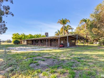 10 Bushel Road, Serpentine WA 6125