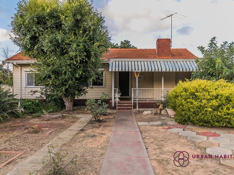 25 Clint Way, Calista WA 6167