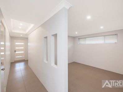 12 Carbeen View, Piara Waters WA 6112