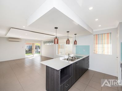 12 Carbeen View, Piara Waters WA 6112