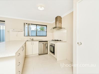 45 Reginald Street, Queens Park WA 6107