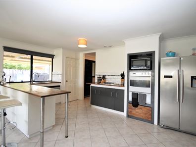 3 Burleigh Drive, Australind WA 6233