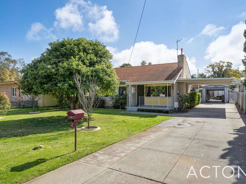 4 Garry Street, Coolbellup