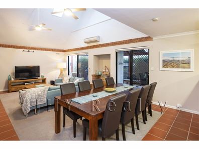 10/2 Lecaille Court, Dunsborough WA 6281