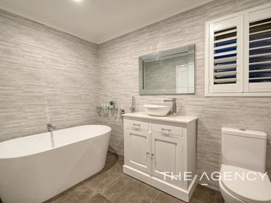 55 Chandler Road, Sorrento WA 6020
