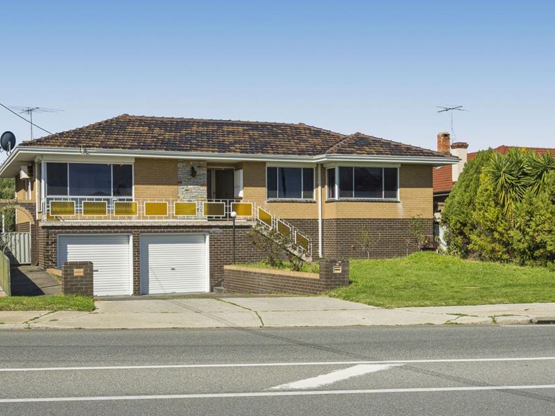 14 Hamilton Road, Hamilton Hill WA 6163