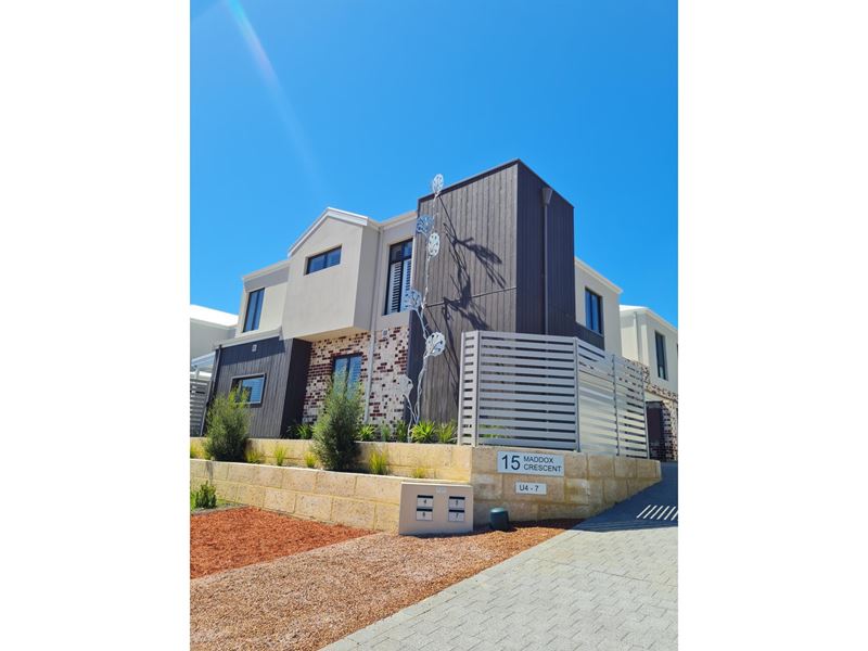 4/15 Maddox Crescent, Melville
