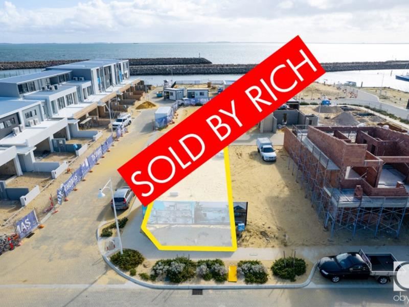 21 Maraboo Loop, North Coogee