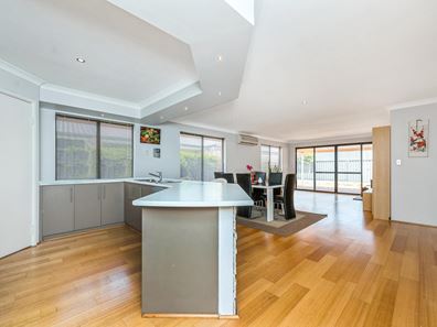 44 Wistful Parade, Aveley WA 6069