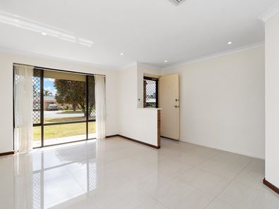 43 Mandarin Way, Seville Grove WA 6112