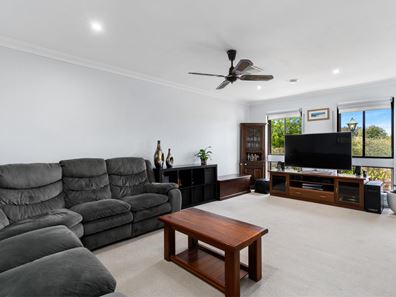 4 Ollis Street, Greenwood WA 6024