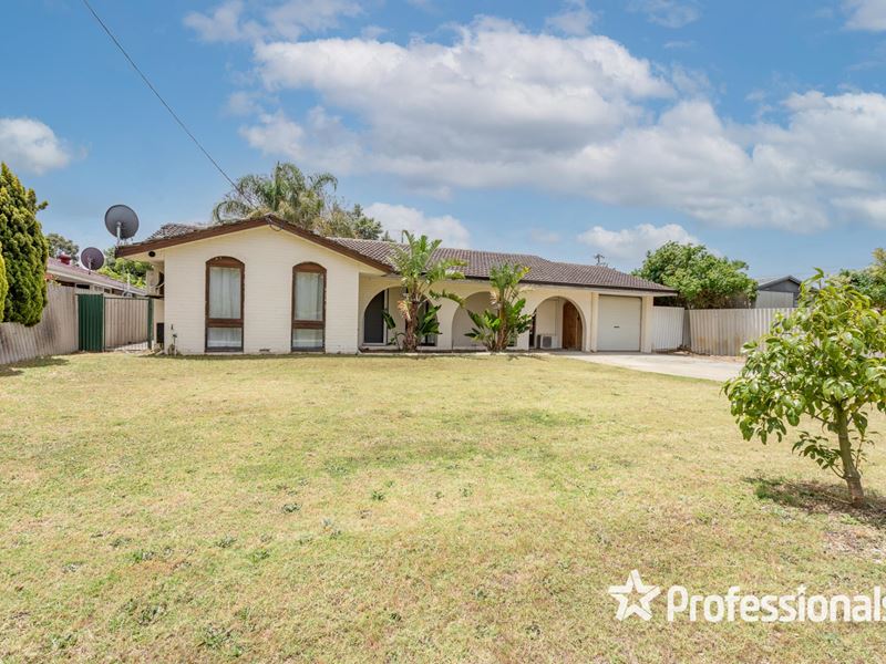 14 Parkfield Road, Kelmscott